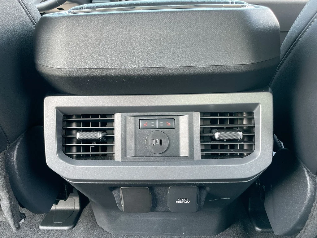 Used 2024 WHITE Ford Lariat image 21
