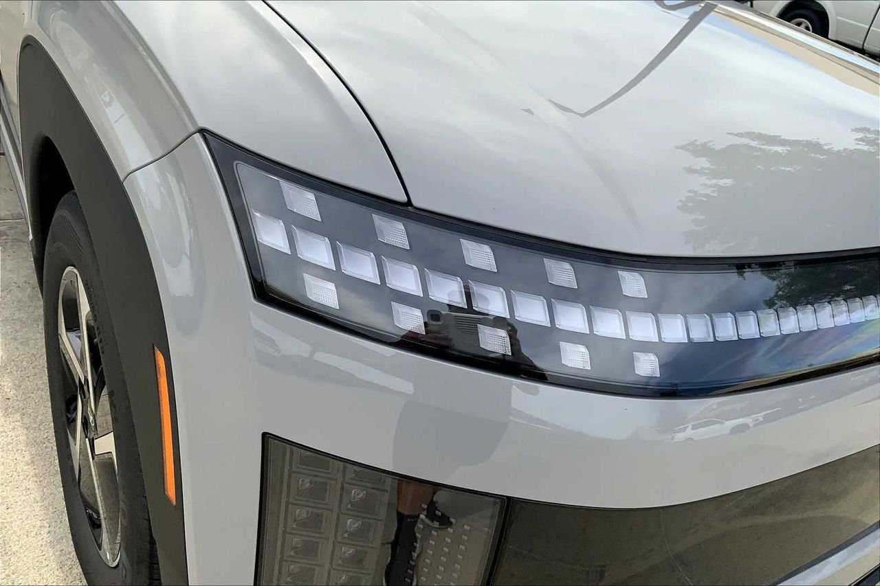 2026 Hyundai IONIQ 9 S - Photo 13