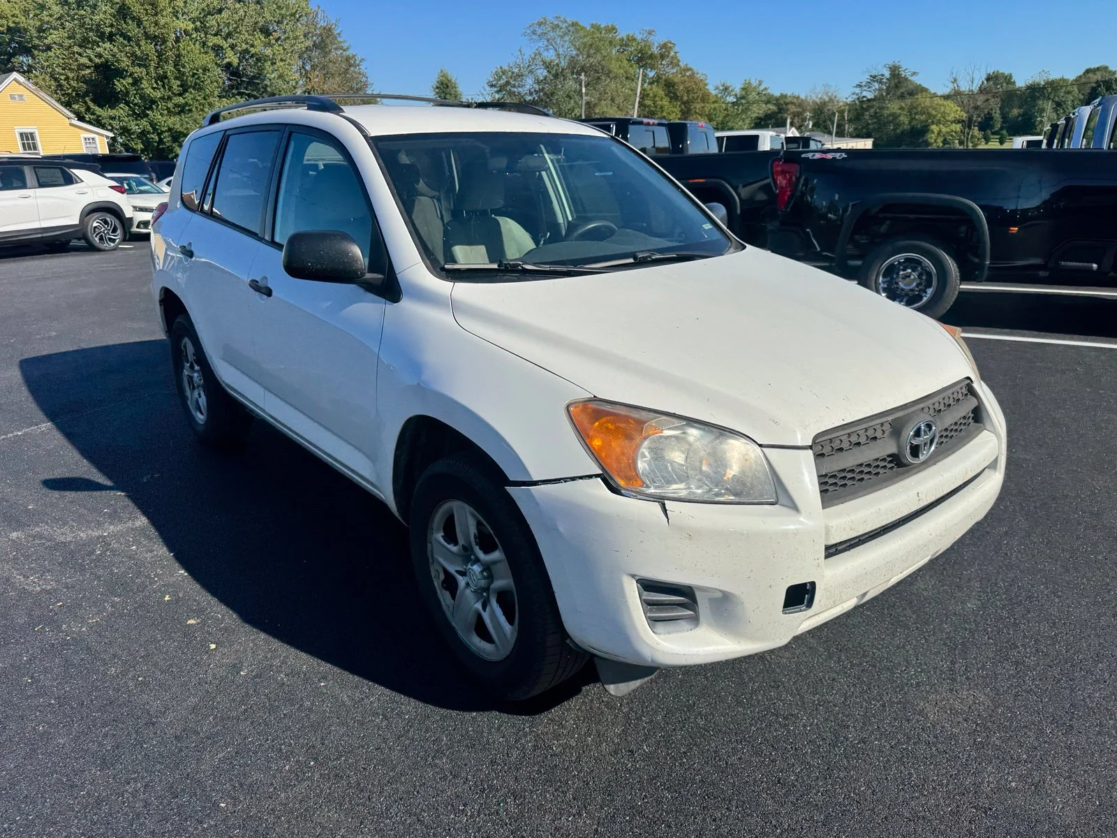 Used 2011 White Toyota Base image 8