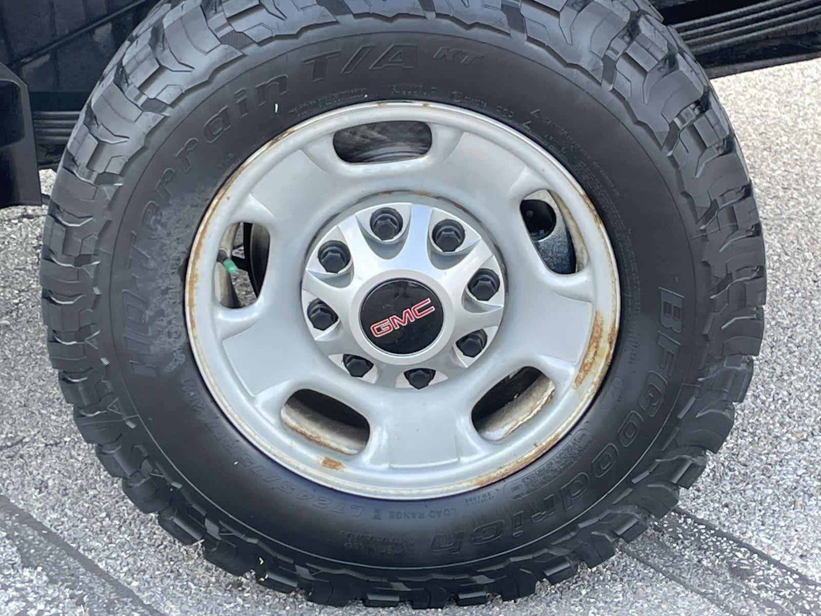 Used 2019 Quicksilver Metallic GMC  image 15