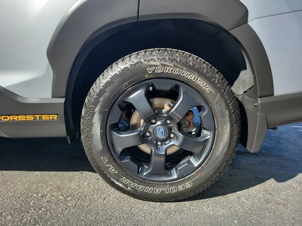 Used 2023 Ice Silver Metallic Subaru Wilderness image 33