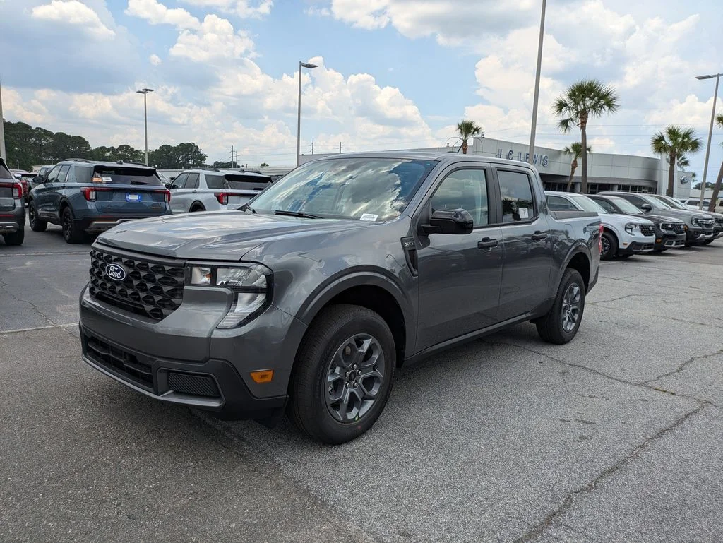 New 2026 Carbonized Gray Metallic Ford XLT image 8