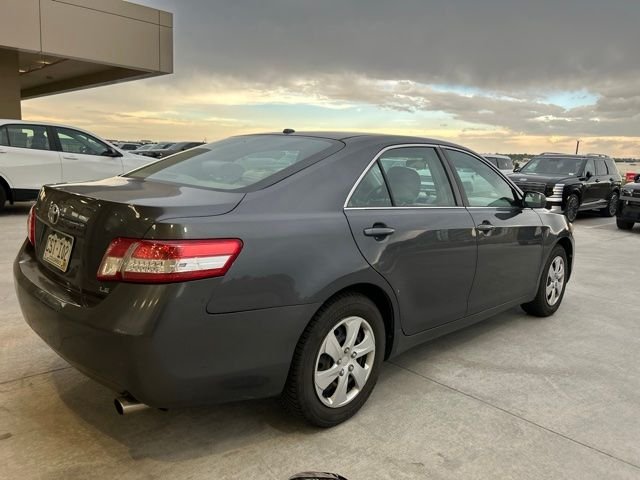 Used 2011 Gray Toyota LE image 3