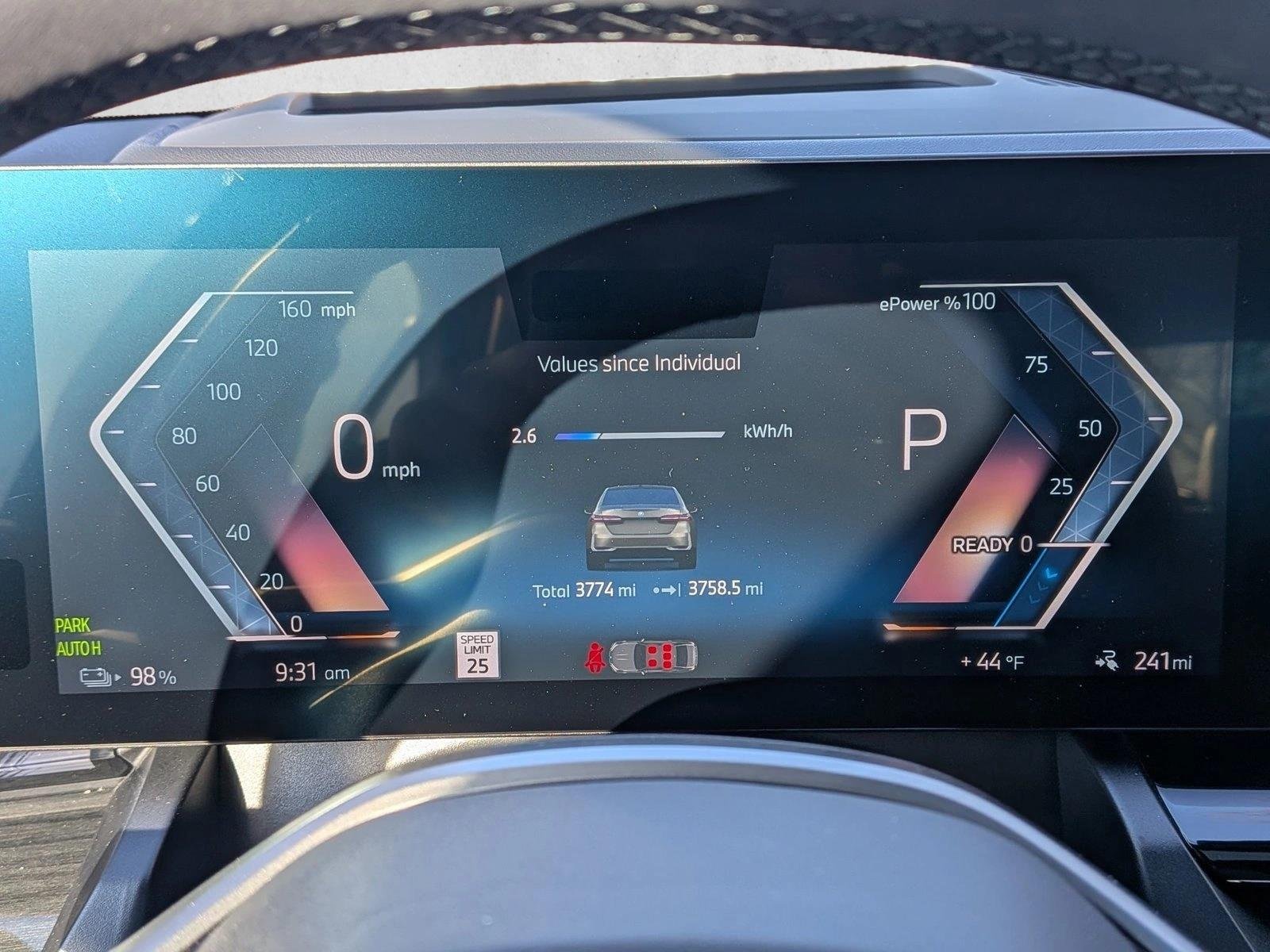 2025 BMW i5 40 - Photo 12
