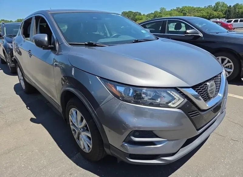 Used 2020 Gun Metallic Nissan S image 2