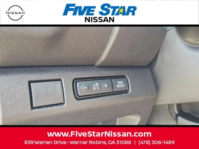 Used 2025 White Nissan SV image 26