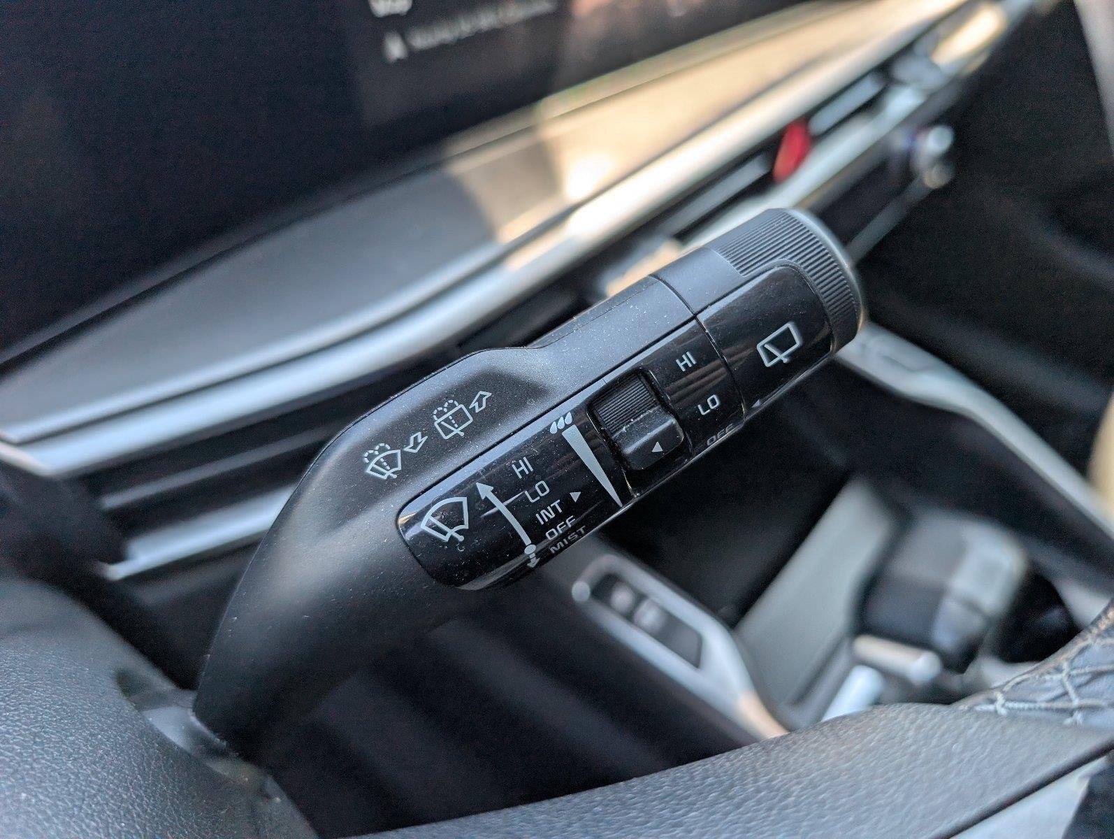 Used 2024 Everlasting Silver Kia S image 26