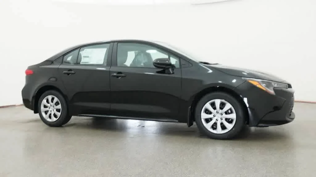 New 2026 Midnight Black Metallic Toyota LE image 28