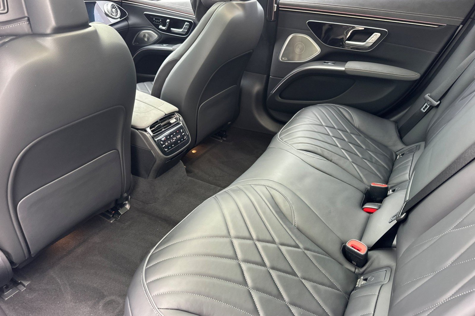 Used 2022 SELENITE GREY MAGNO Mercedes-Benz EQS 580 image 13