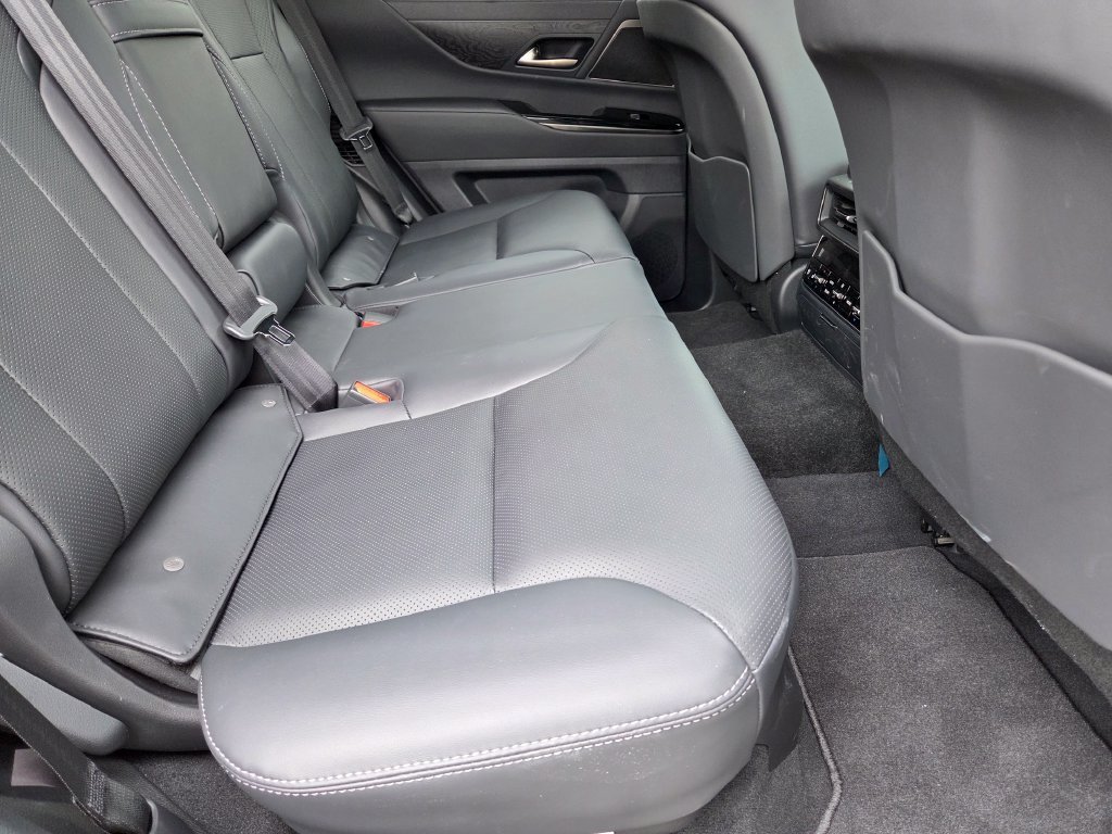 2026 Lexus LX 700h Luxury - Photo 40