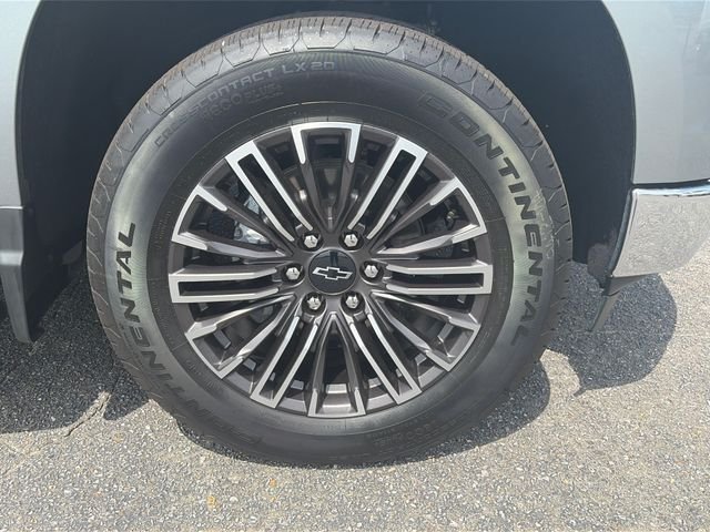 Used 2024 Gray Chevrolet LT image 12