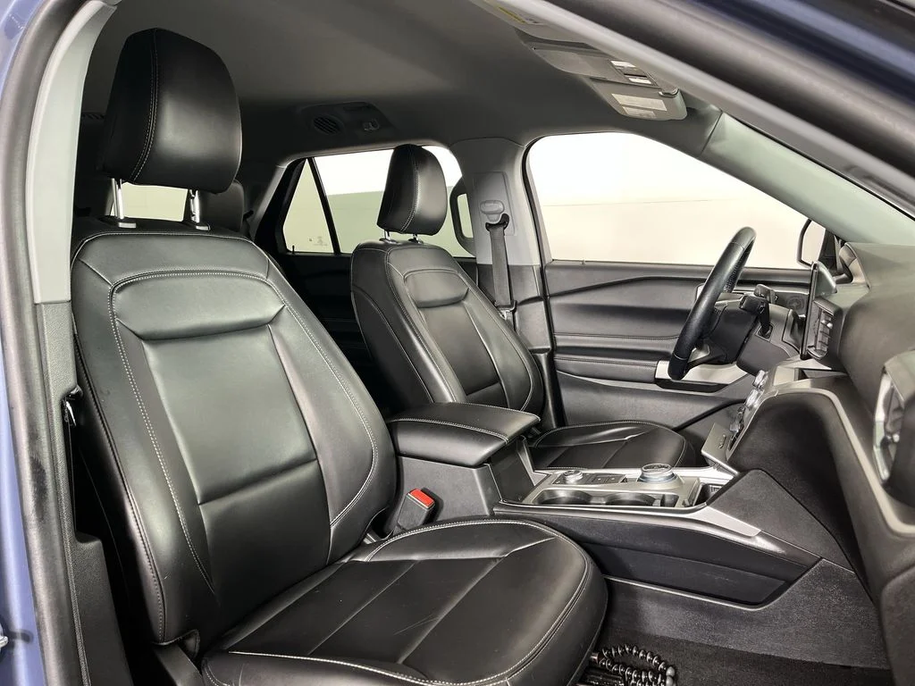 Used 2021 Blue Ford XLT image 24