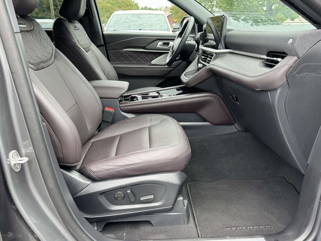 Used 2026 Gray Ford Platinum image 14