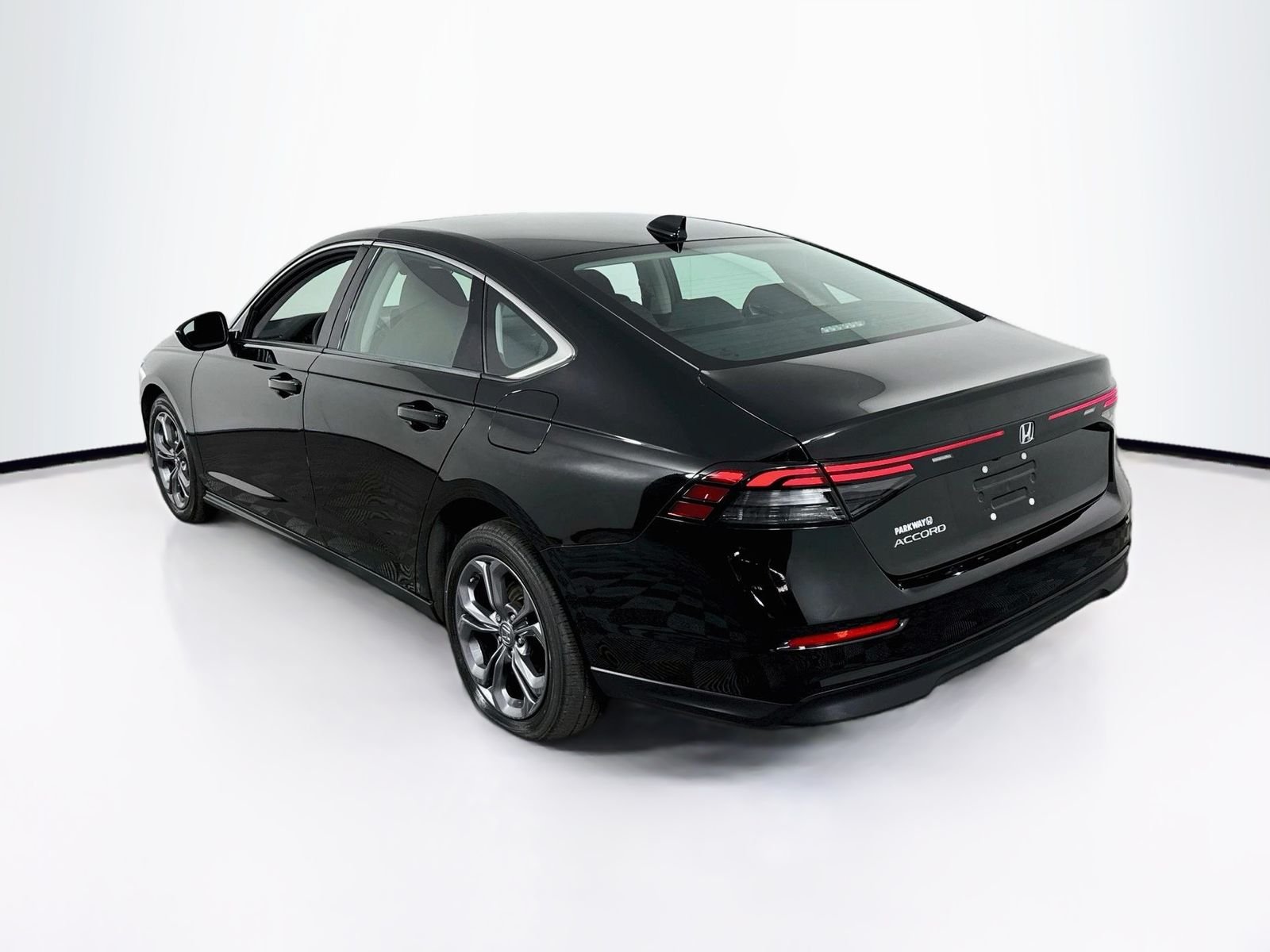 Used 2023 Black Honda EX image 5