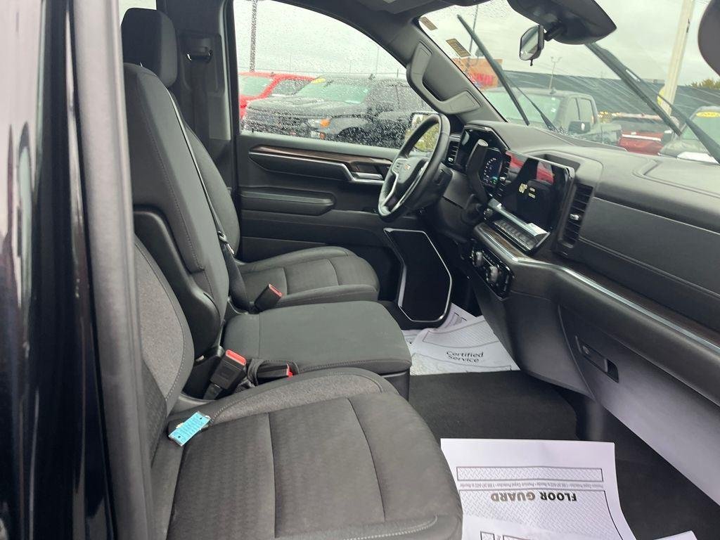 2024 Chevrolet Silverado 1500 LT - Photo 28
