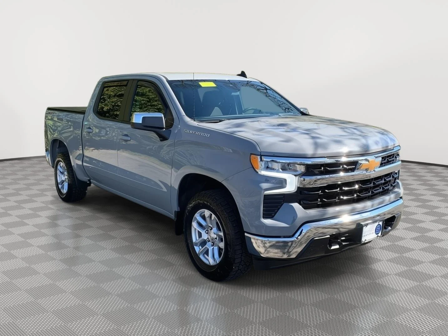 Used 2024 Slate Gray Metallic Chevrolet LT image 7