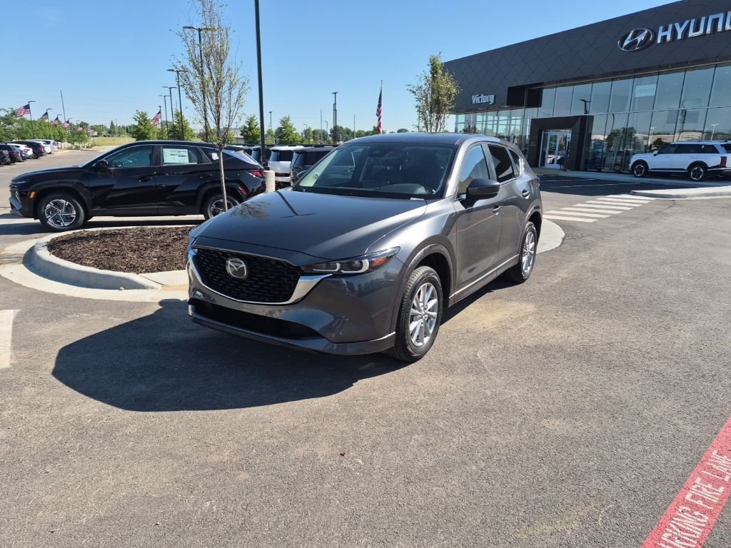 2025 Mazda CX-5 S Preferred package Auto AWD's photo