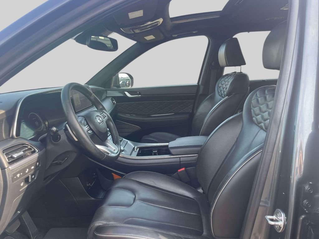 Used 2020 Green Hyundai Limited image 17