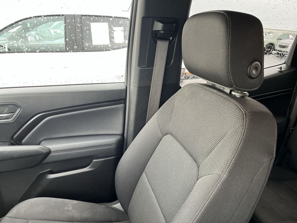 Used 2024 White GMC Elevation image 24