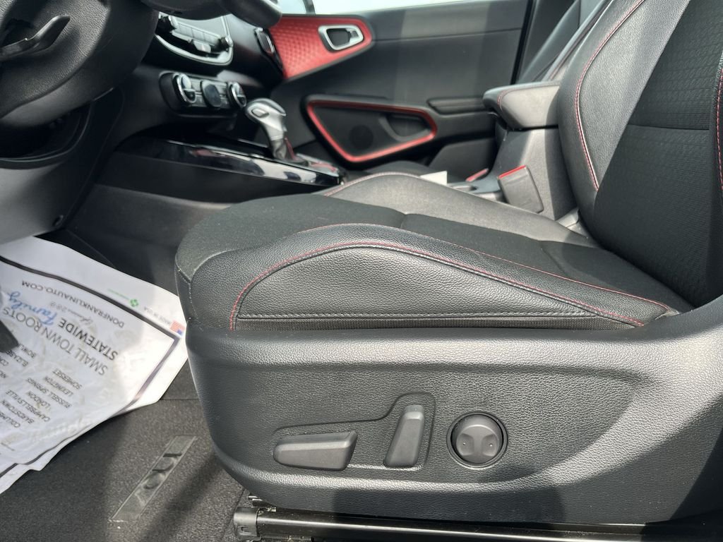 2024 Kia Soul GT-Line - Photo 18