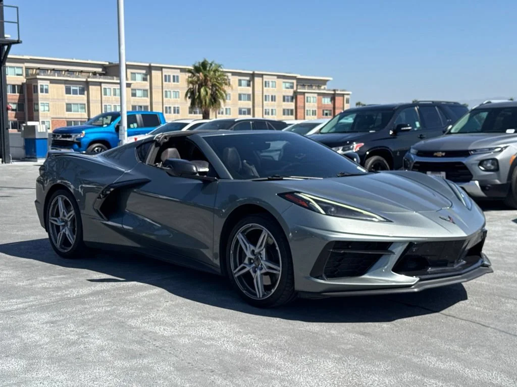 Used 2023 Hypersonic Gray Metallic Chevrolet 3LT image 3