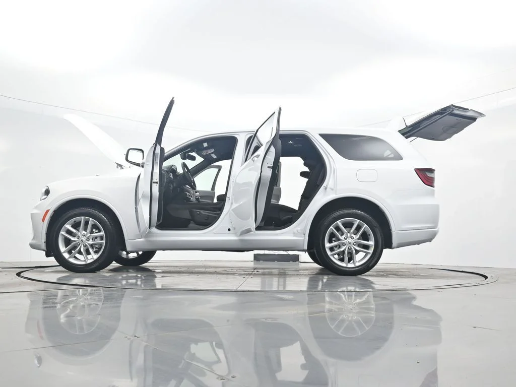 New 2026 White Knuckle Clear-Coat Exterior Paint Dodge GT image 49