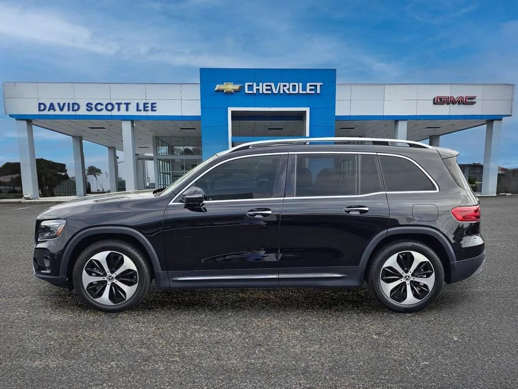 Used 2024  Mercedes-Benz GLB 250 image 13
