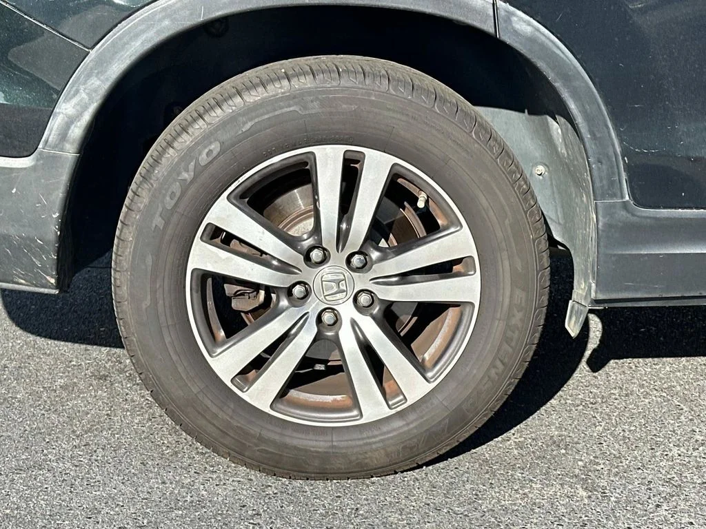 Used 2016  Honda EX-L image 9