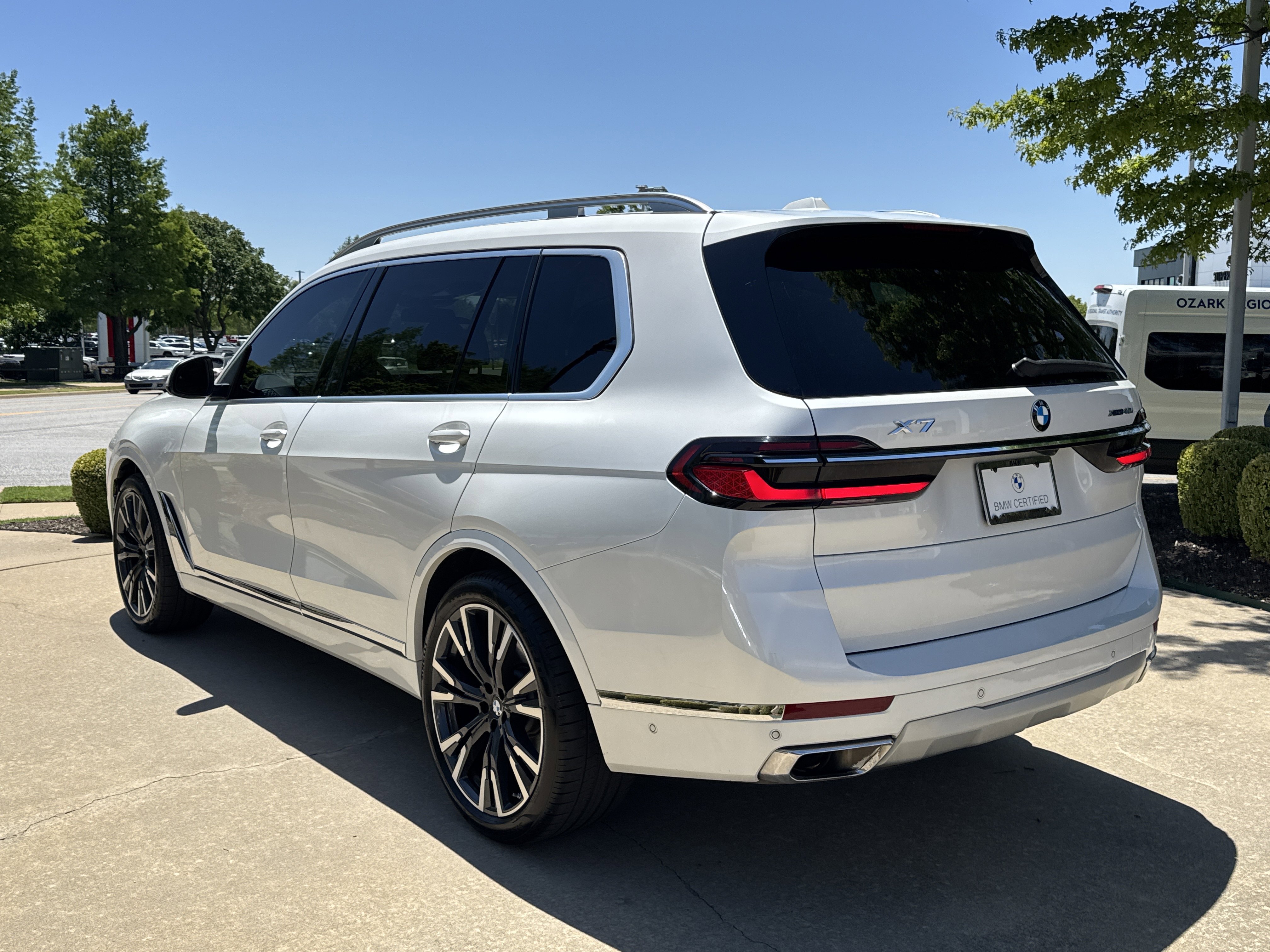 Certified Used 2023 Mineral White Metallic BMW xDrive40i image 3