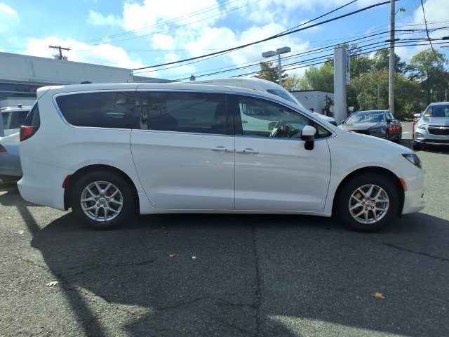 Used 2023 White Chrysler LX image 9