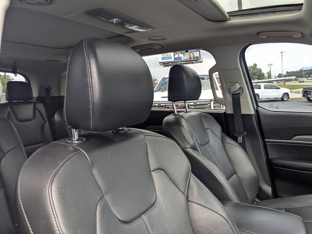 Used 2021 Wolf Gray Kia SX image 32