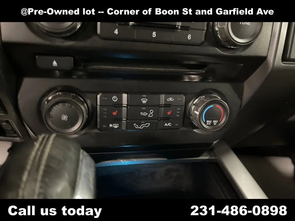 Used 2017 Black Ford XLT image 19