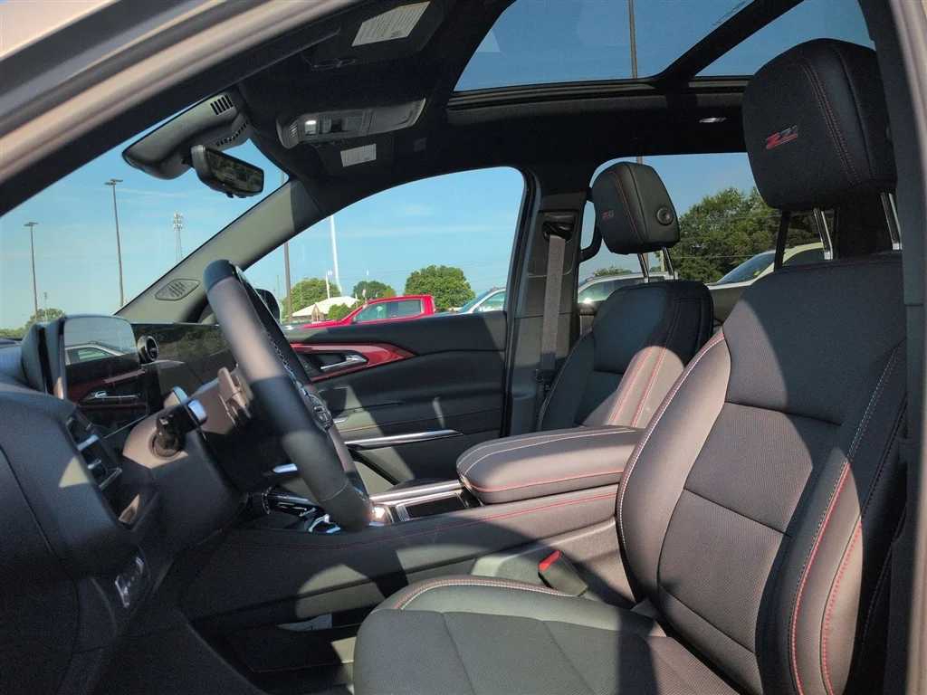 Used 2026 Sandstone Gray Chevrolet Z71 image 20