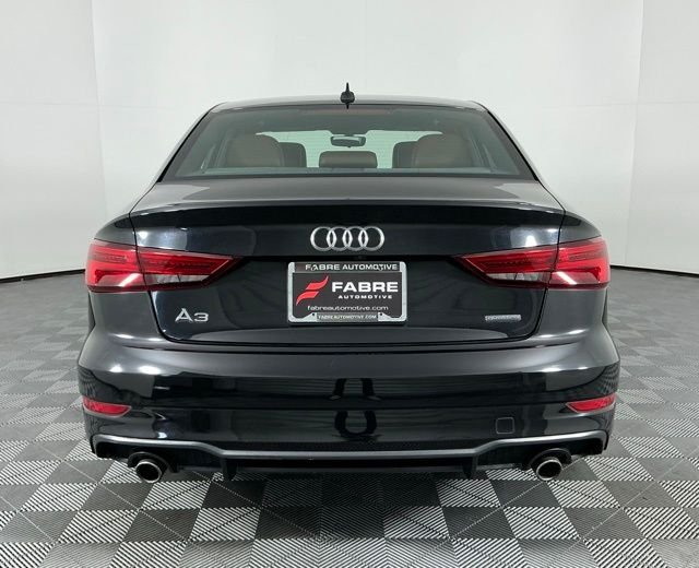 Used 2020 Mythos Black Metallic Audi 2.0T Premium image 7