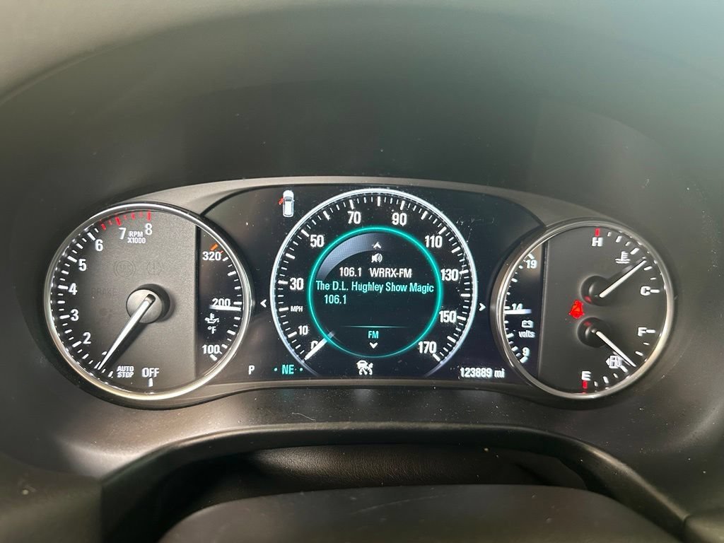 Used 2019 Includes Pitch Dark Night lower exterior accent color.) Buick Avenir image 40