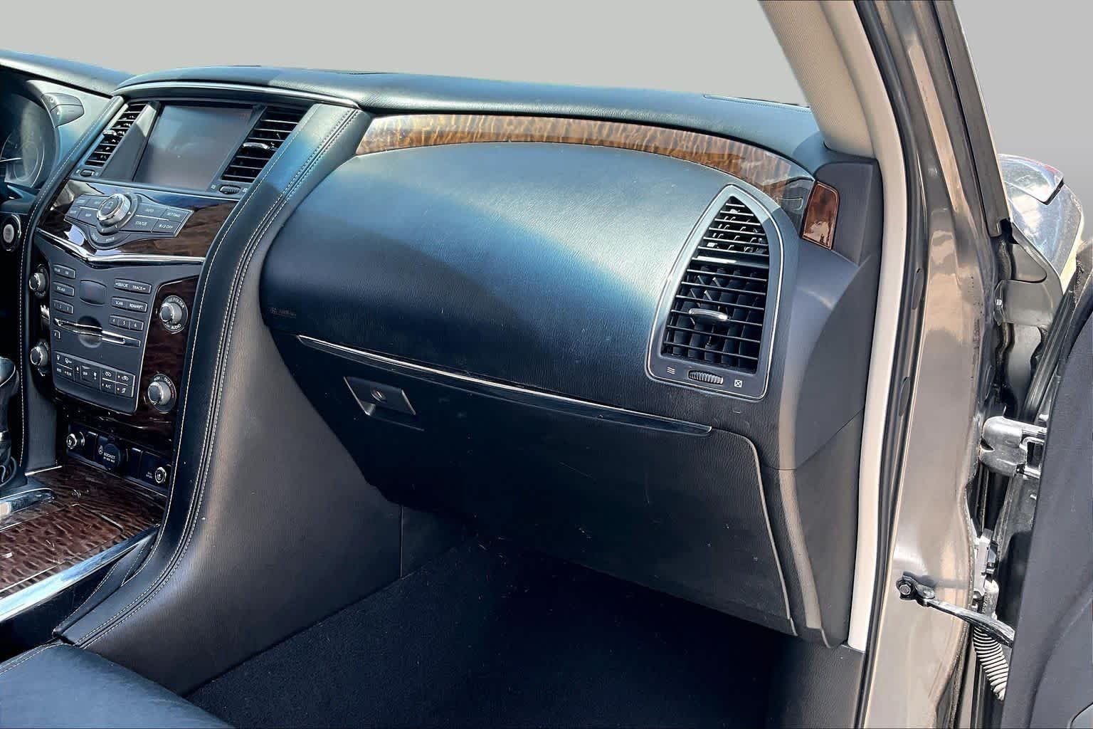Used 2017 Gun Metallic Nissan Platinum image 17