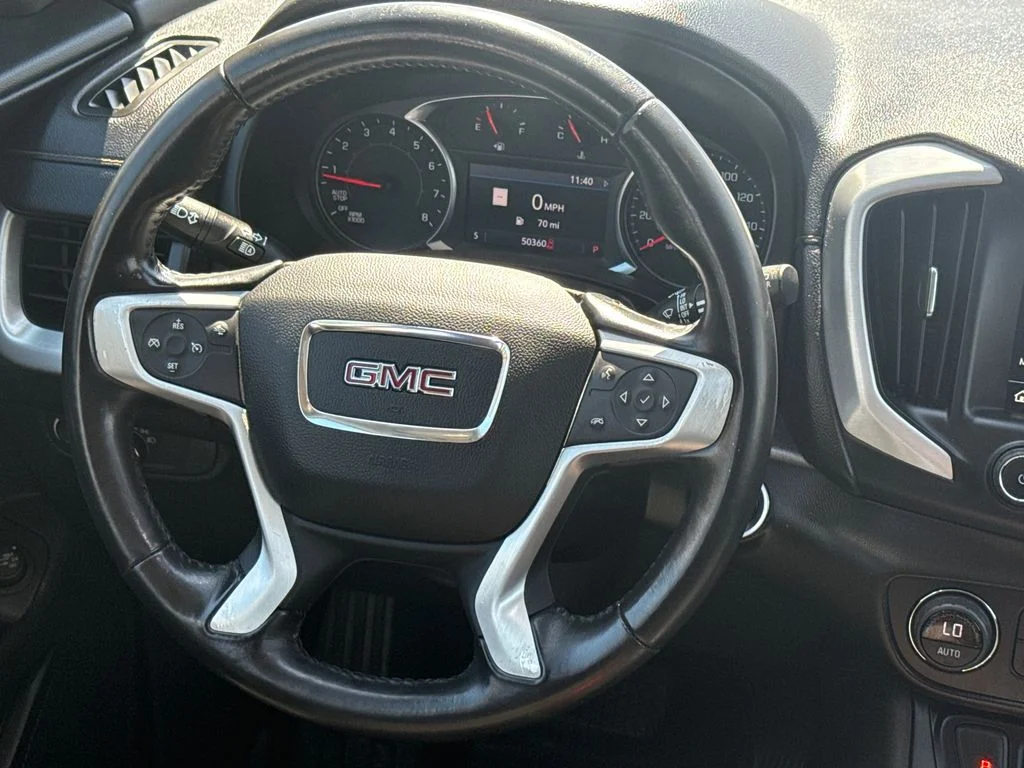 Used 2021 White GMC SLE image 12