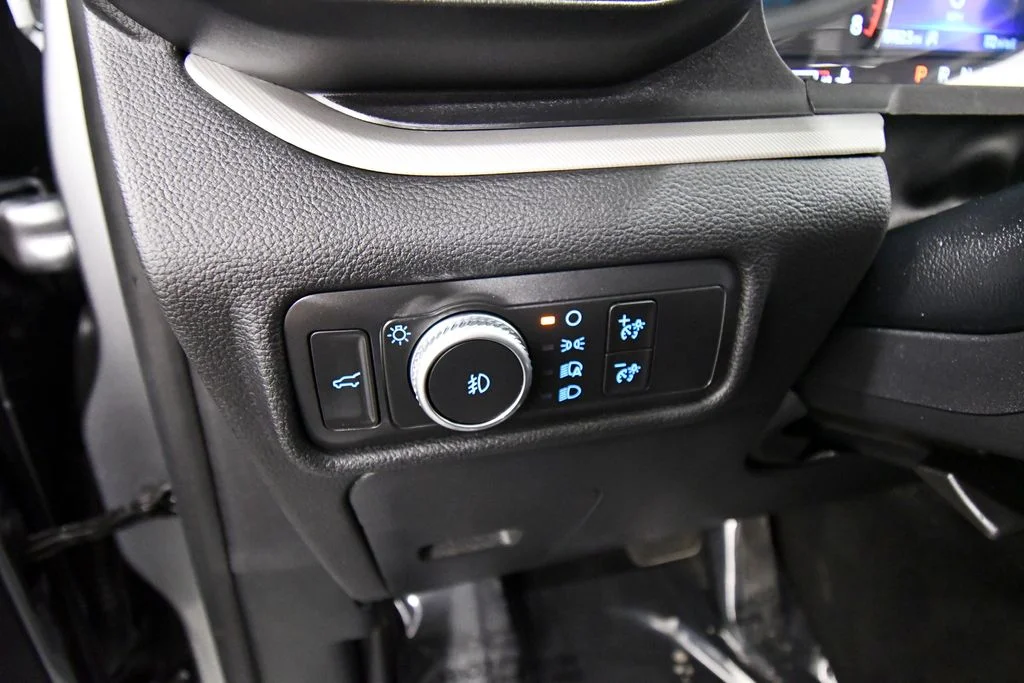 Used 2020 Silver Ford XLT image 19