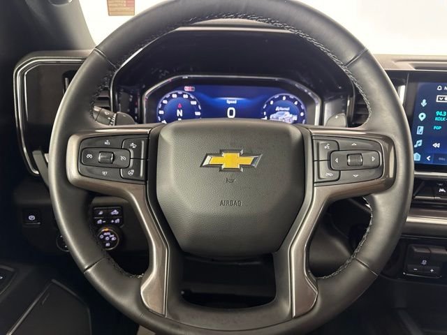 Used 2026 Red Chevrolet High Country image 19