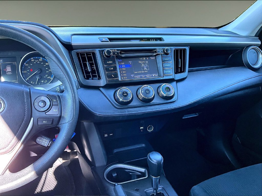 Used 2017 Silver Toyota LE image 18