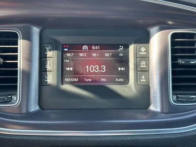 Used 2015 Gray Dodge SE image 20
