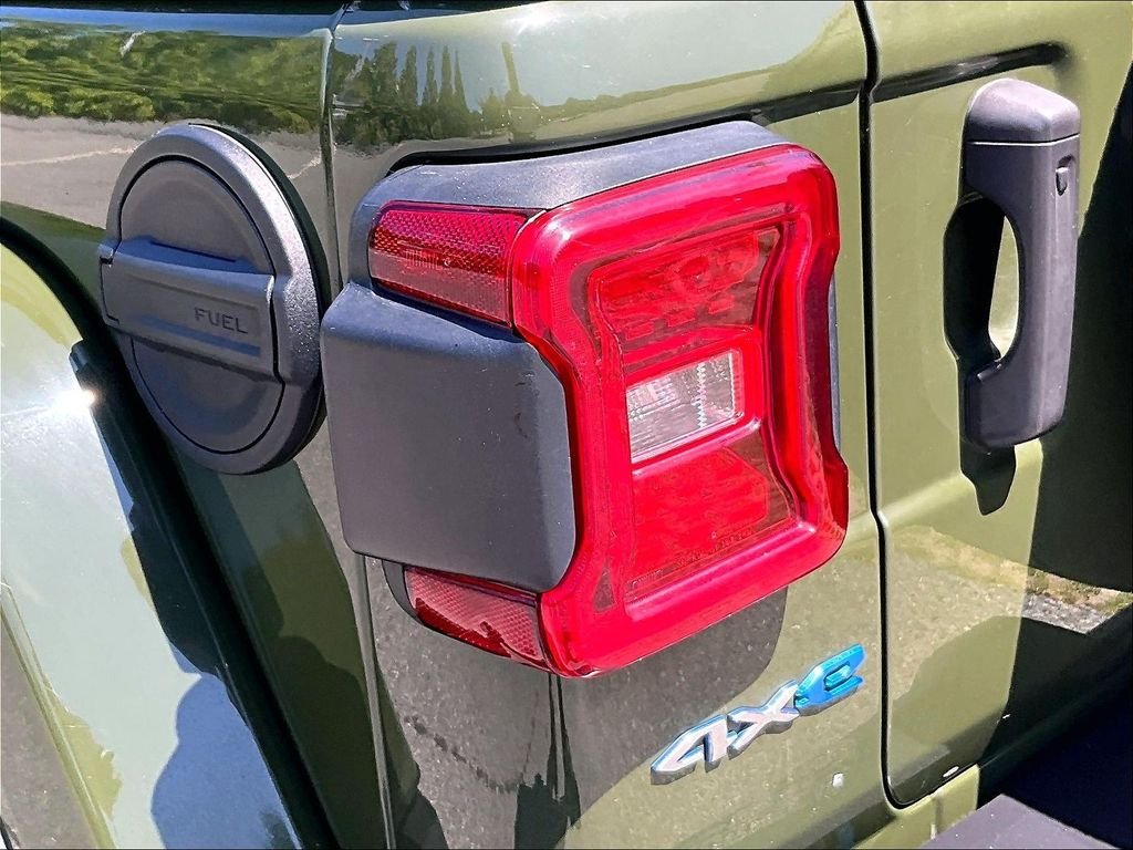 Used 2023 Green Jeep Sahara 4xe image 34