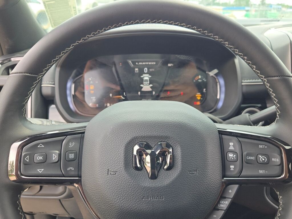 New 2026 Diamond Black Crystal Pearlcoat RAM Limited image 29