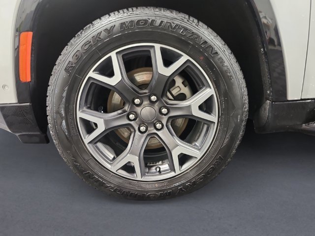 Used 2024 White Jeep Series III image 14
