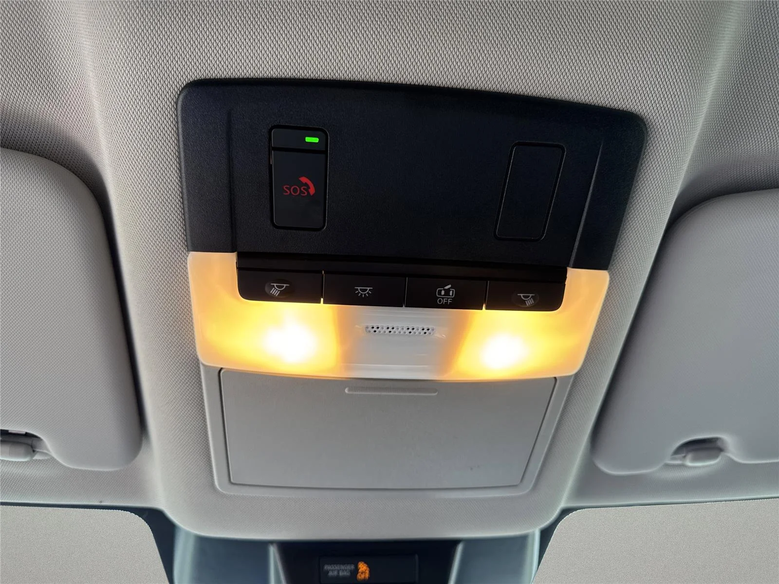 Used 2025 Everest White Pearl Nissan Rock Creek image 26
