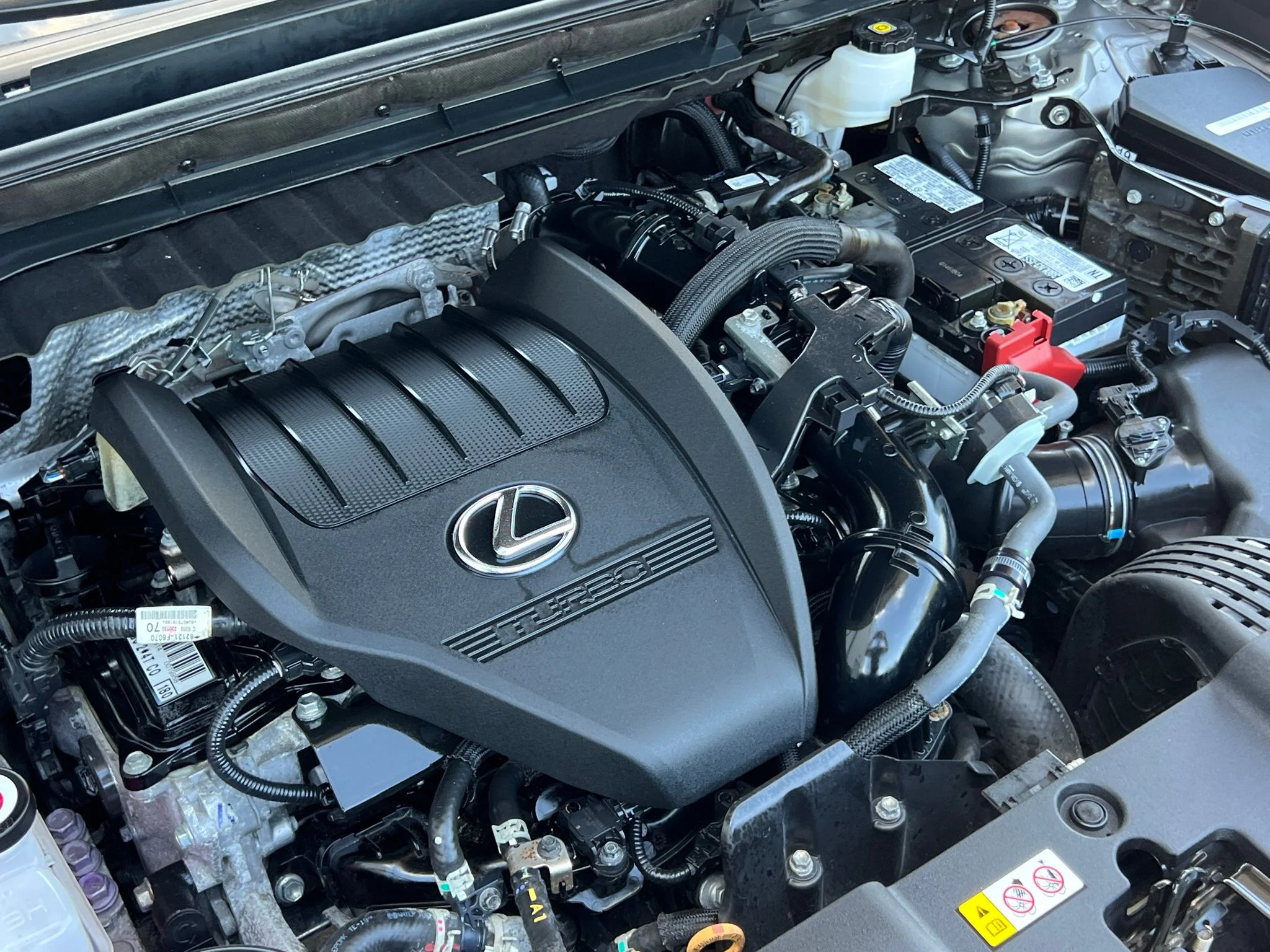 Used 2024 Silver Lexus 350 F SPORT Handling image 37
