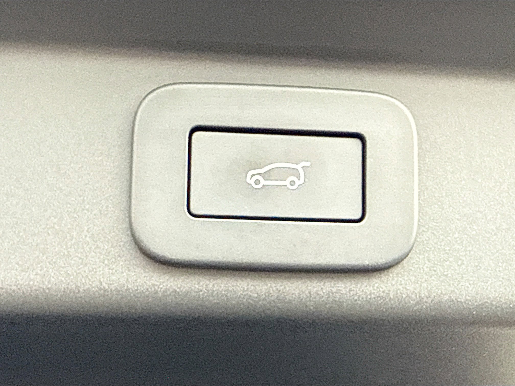 Used 2026 Gray Land Rover SV Carbon image 12