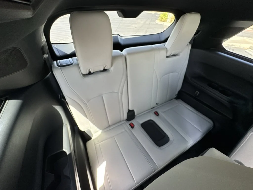 New 2027 2T RAD WHT INFINITI Autograph AWD image 28
