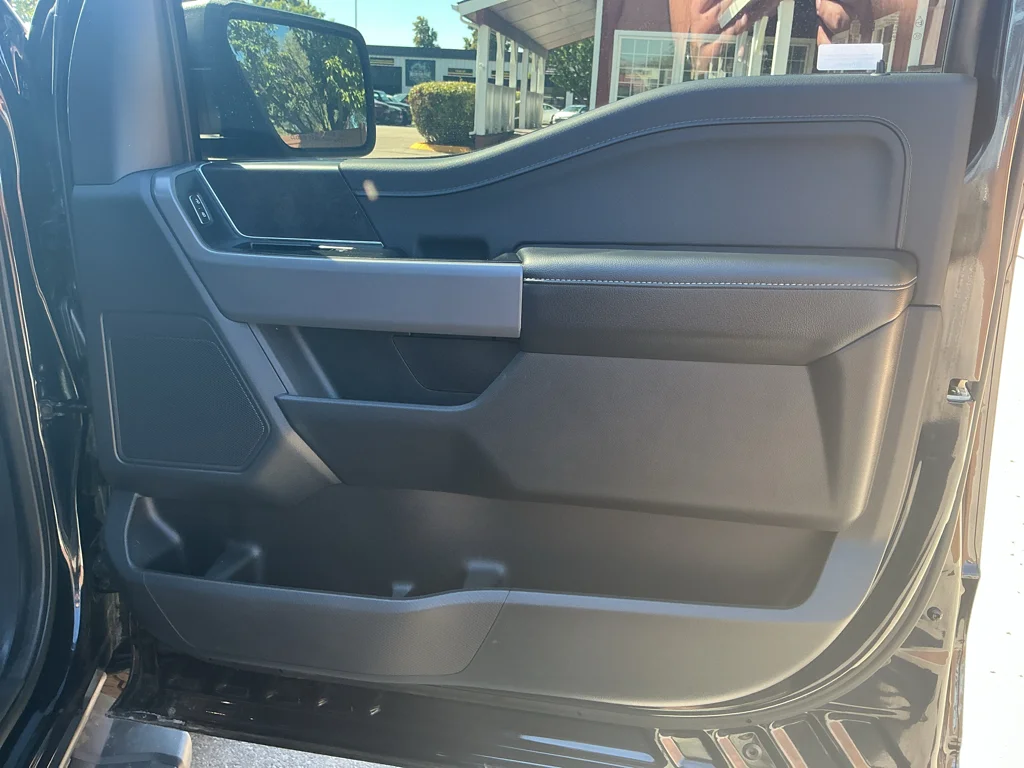 Used 2026 Antimatter Blue Metallic Ford XLT image 13