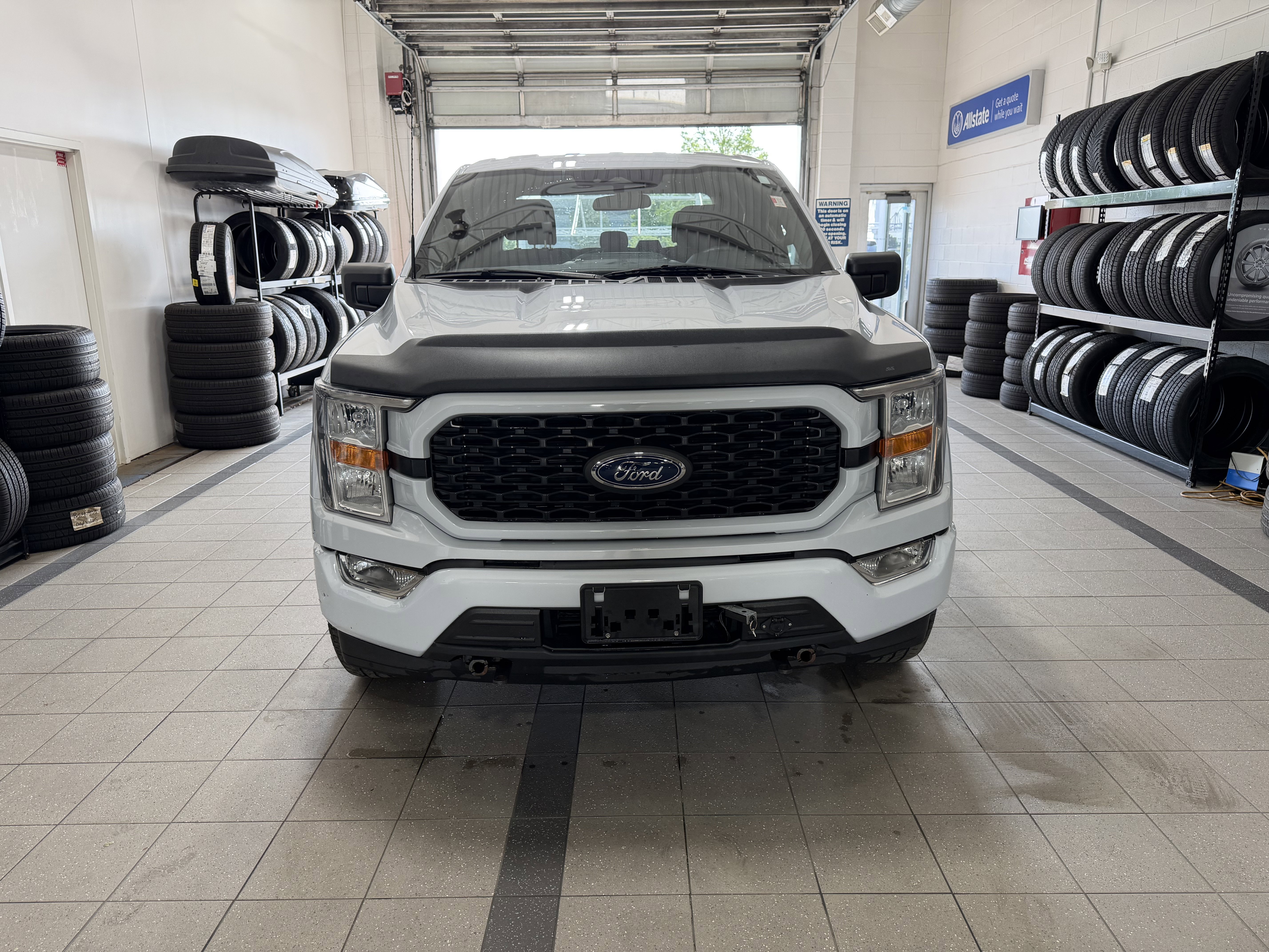 Used 2022 White Metallic Ford XL image 3